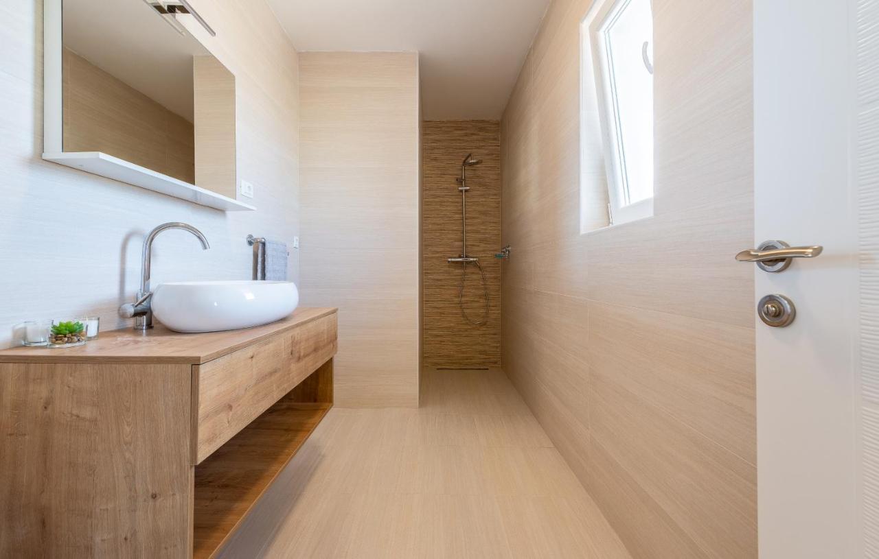 Private House Villa Velebita Ražanac エクステリア 写真